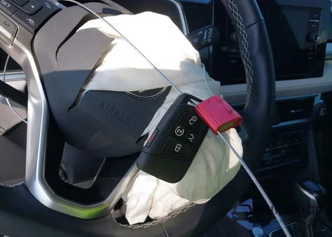 2025 Volkswagen Taos 1.5T Se from USA, damaged, VIN 3VVVC7B20SM019704